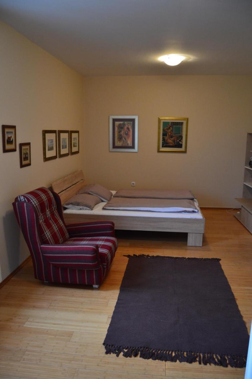 Apartman Mile Apartment Subotica Luaran gambar